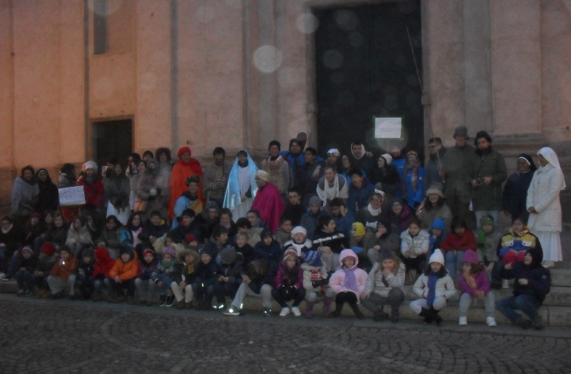 2012-12 Il presepe del mondo Sulsagrato